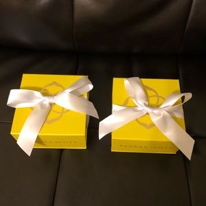 ❌SOLD❌Kendra Scott Box Set